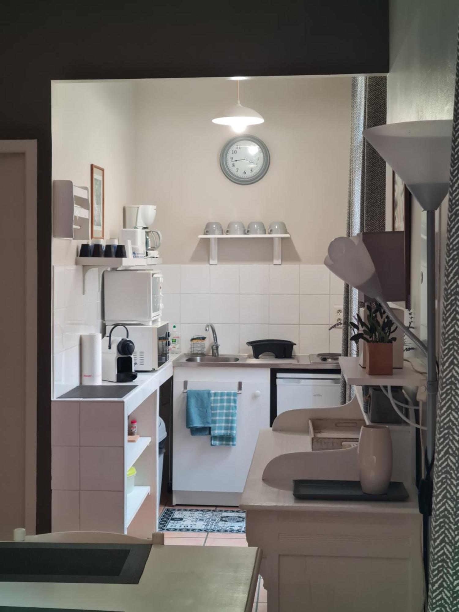 Le Prieure - Studios Jusqu'A 4 Personnes Вільнев-ле-Безьє Екстер'єр фото