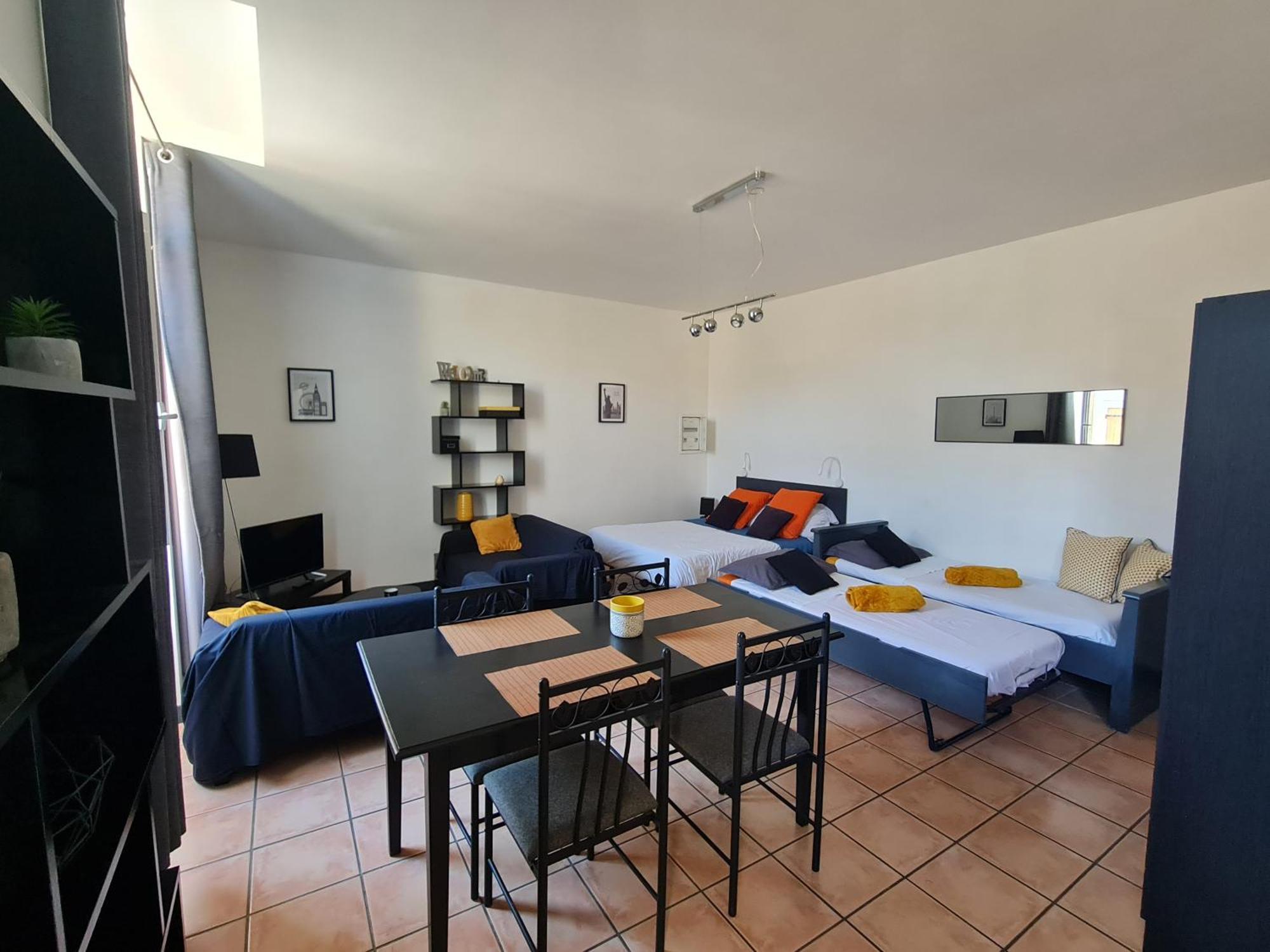 Le Prieure - Studios Jusqu'A 4 Personnes Вільнев-ле-Безьє Екстер'єр фото