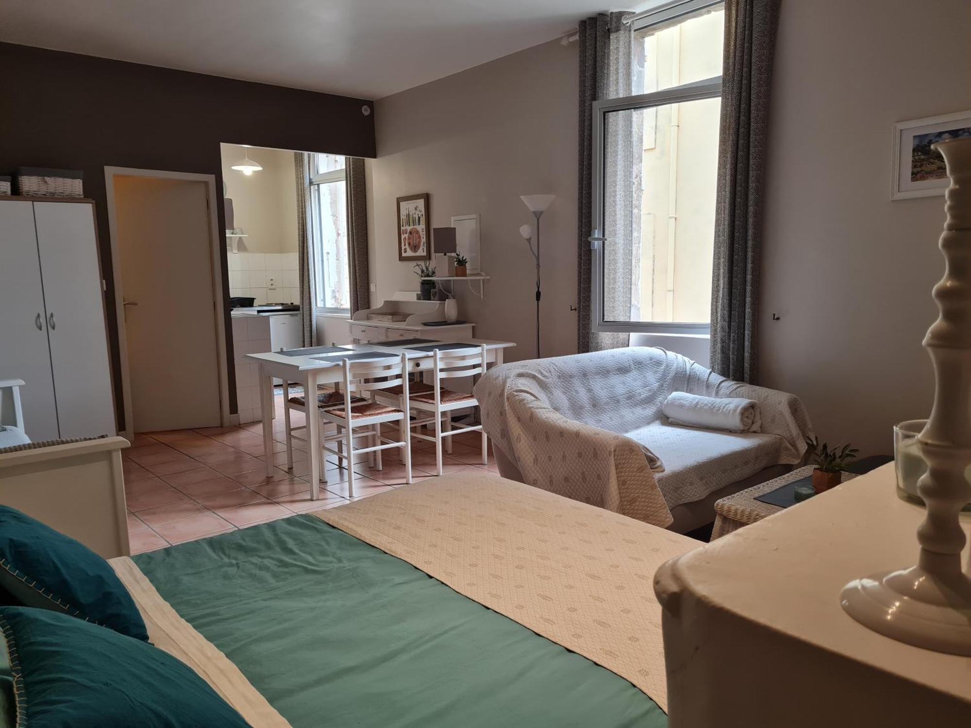 Le Prieure - Studios Jusqu'A 4 Personnes Вільнев-ле-Безьє Екстер'єр фото